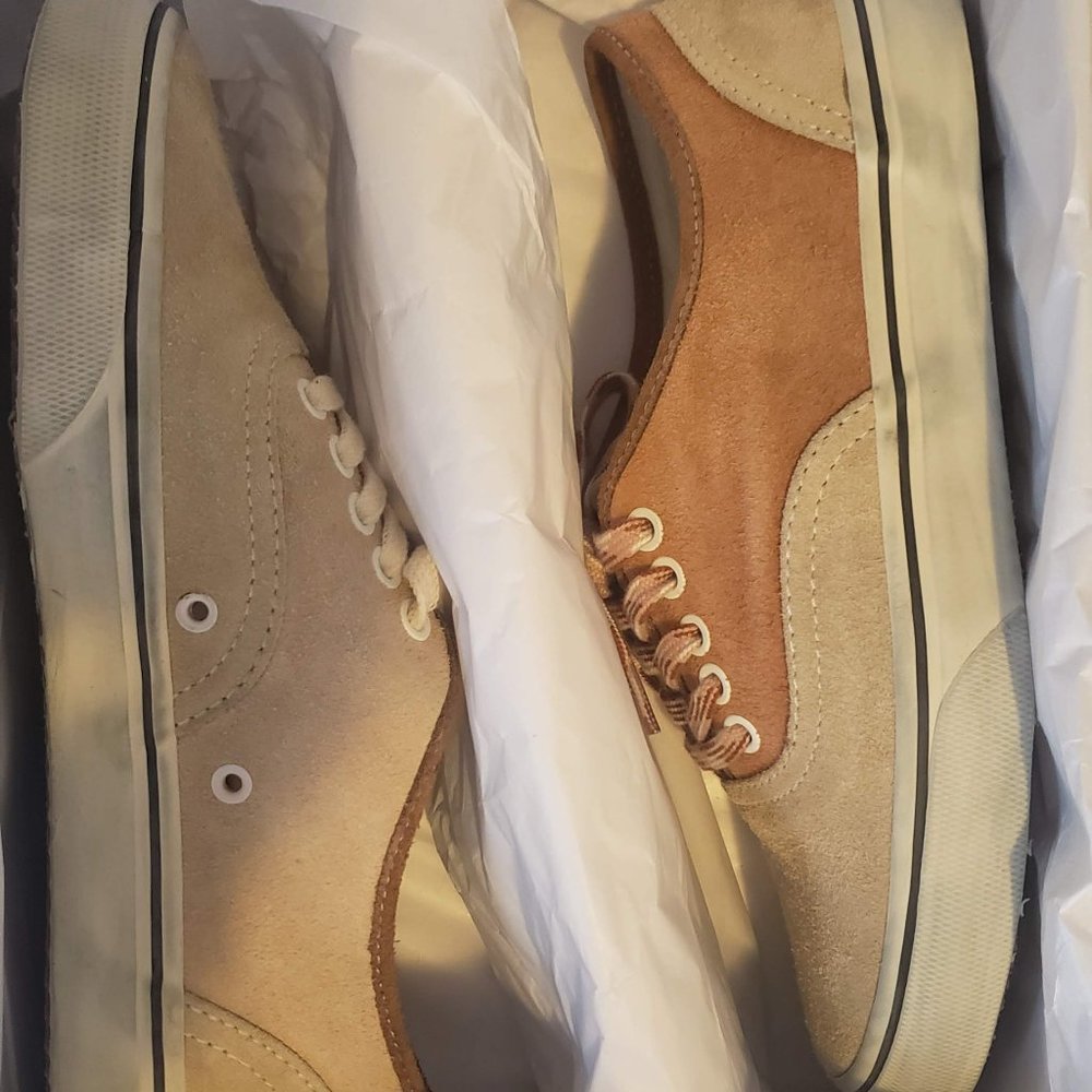 NEVER WORN! REDONE SIZE 38- 70'S LOW TOP SKATE SNEAKER